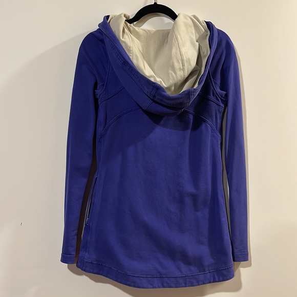 LuLuLemon sweater jacket - Picture 2 of 3